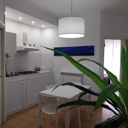 Molo 33 Nápoly